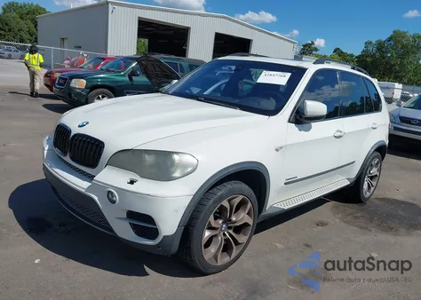 2011 BMW X5 xDrive50I from USA, damaged, VIN 5UXZV8C55BLL67961